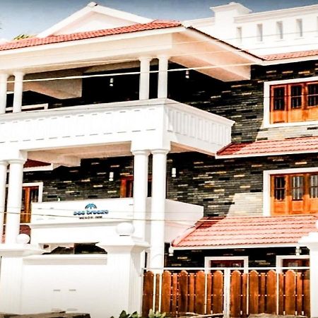 Sea Breeze Beach Inn Каннур Экстерьер фото